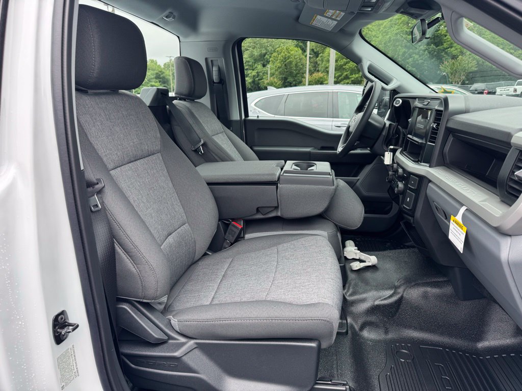 Used 2025 Ford F350 XL w/ 360-Degree Camera Package RWD image 20