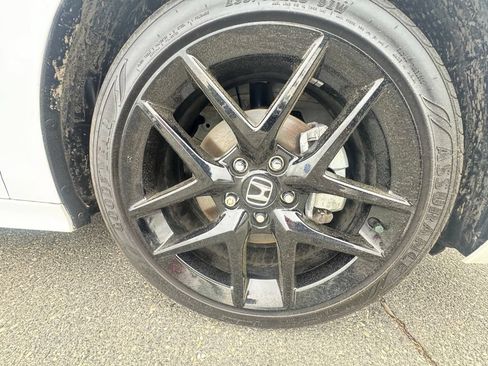 Used 2025 Honda Civic Sport image 24