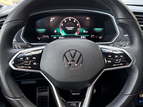 Used 2023 Volkswagen Tiguan SE R-Line image 21