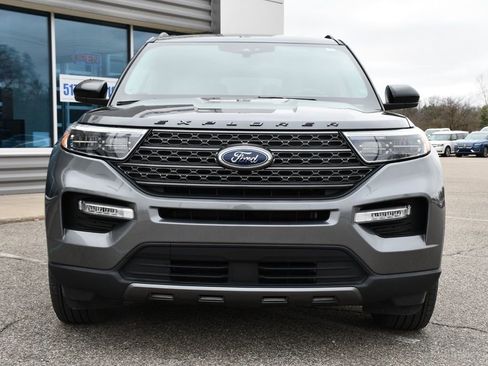 Used 2023 Ford Explorer XLT w/ Equipment Group 202A image 10