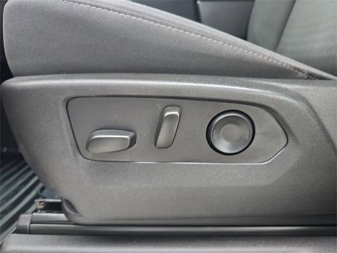 Used 2024 GMC Sierra 1500 Elevation image 19