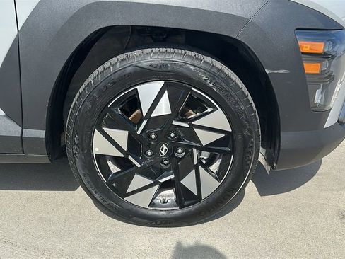 Used 2025 Hyundai Kona SEL image 15