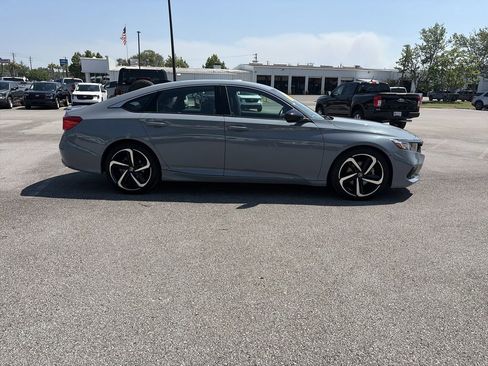 Used 2022 Honda Accord Sport image 8