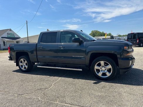 Used 2018 Chevrolet Silverado 1500 LT w/ All Star Edition image 14