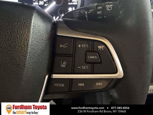 Certified 2024 Toyota Highlander LE AWD/4WD image 22
