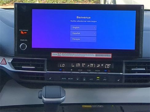 New 2026 Toyota Sienna XLE image 18