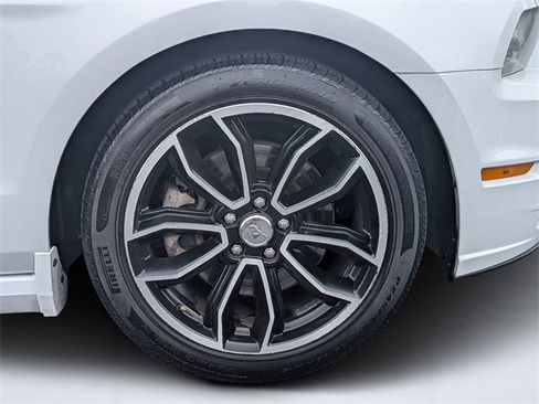 Used 2014 Ford Mustang GT w/ Equipment Group 301A image 11