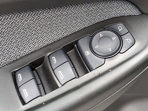 Used 2024 Chevrolet TrailBlazer LT w/ Driver Confidence Package image 22