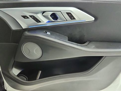 Used 2023 BMW XM Base image 22