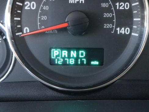 Used 2007 Jeep Grand Cherokee Limited w/ Trailer Tow Group IV AWD/4WD image 43