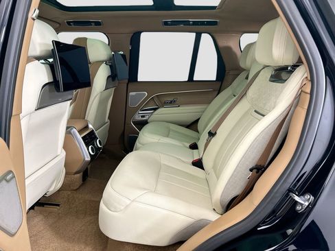 Certified 2023 Land Rover Range Rover SV AWD/4WD image 20