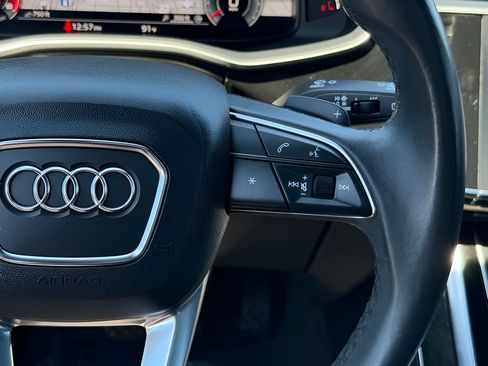 Used 2025 Audi Q7 3.0T Prestige AWD/4WD image 38