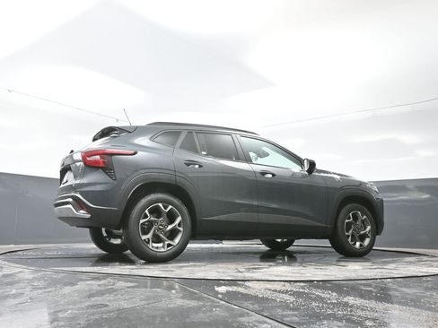 New 2026 Chevrolet Trax LT image 41