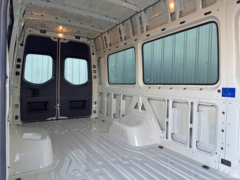 Used 2025 Mercedes-Benz Sprinter 3500 w/ Charging Package, Dashboard image 38