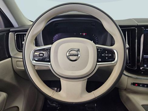 Used 2023 Volvo XC60 B5 Ultimate w/ Climate Package AWD/4WD image 13