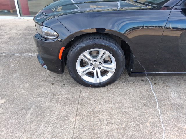 Used 2023 Dodge Charger SXT RWD image 5