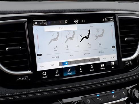 New 2026 Chrysler Pacifica Limited image 24