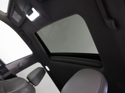 Used 2018 Toyota Highlander Limited image 13