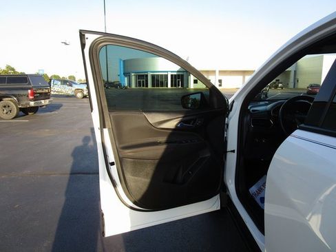 Used 2022 Chevrolet Equinox RS image 16