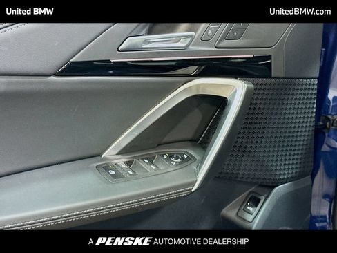 Used 2025 BMW X1 xDrive28i AWD/4WD image 3