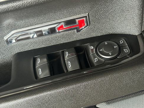 Used 2024 GMC Sierra 1500 AT4 w/ AT4 Premium Package AWD/4WD image 11