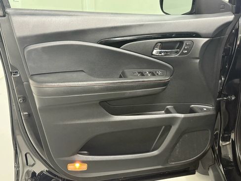 Used 2017 Honda Ridgeline Black Edition image 25