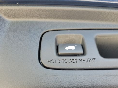 Used 2024 Honda CR-V EX-L image 10