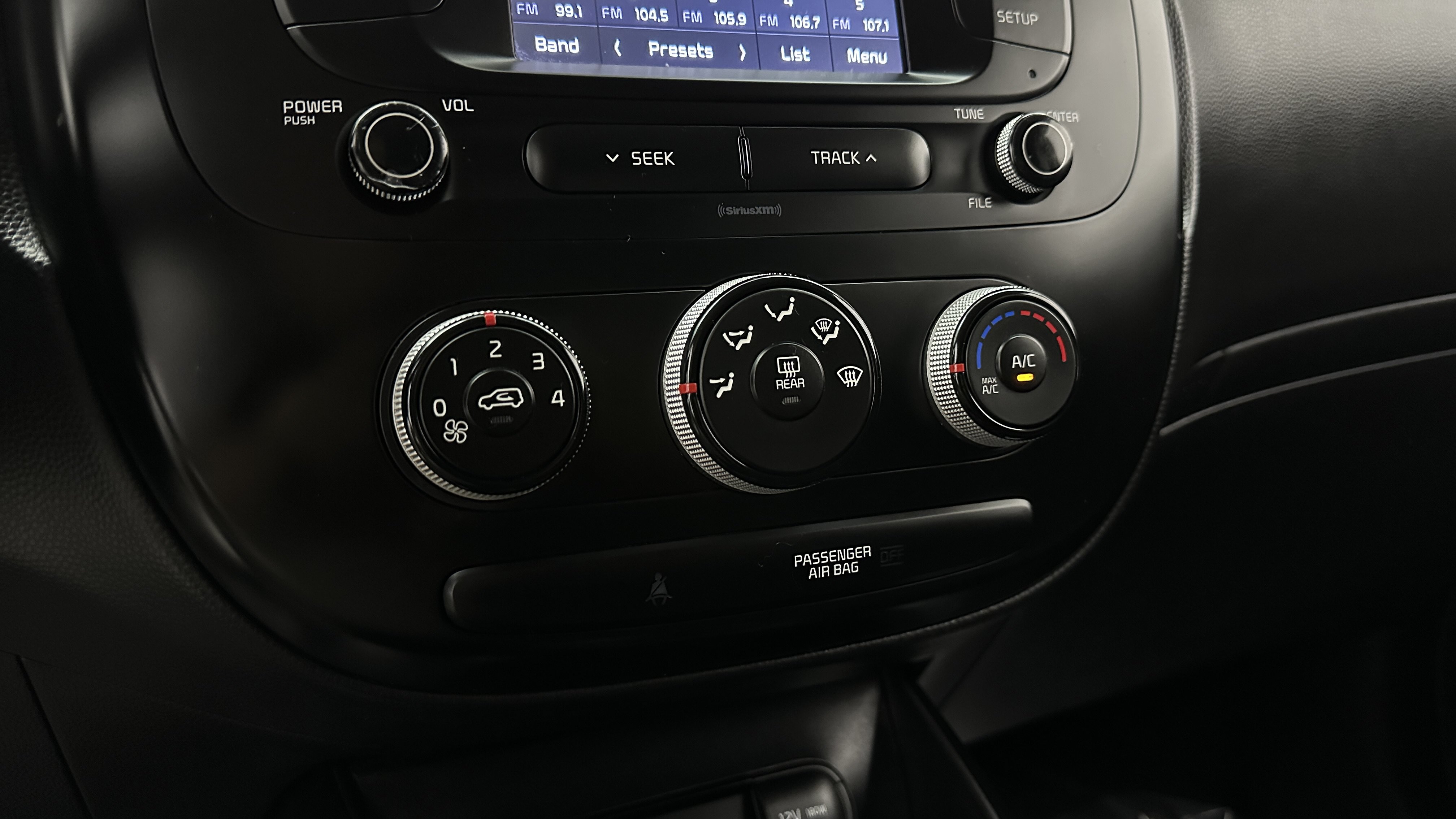 Used 2019 Kia Soul FWD image 15