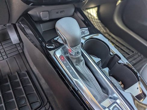 Used 2024 Chevrolet Trax ACTIV w/ Driver Confidence Package image 13