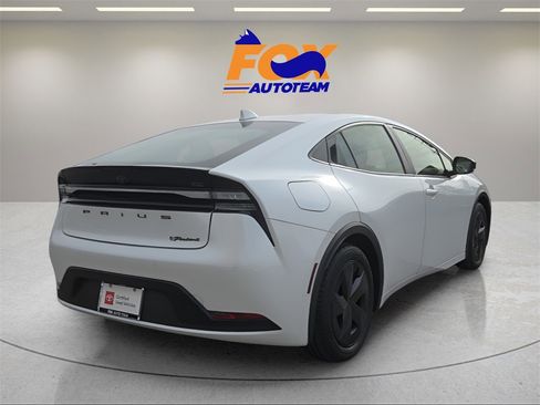 Certified 2023 Toyota Prius Prime Premium image 5