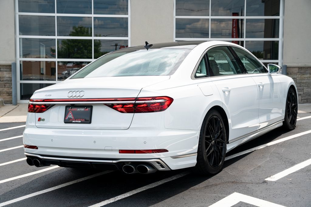 Used 2023 Audi S8 AWD/4WD image 13