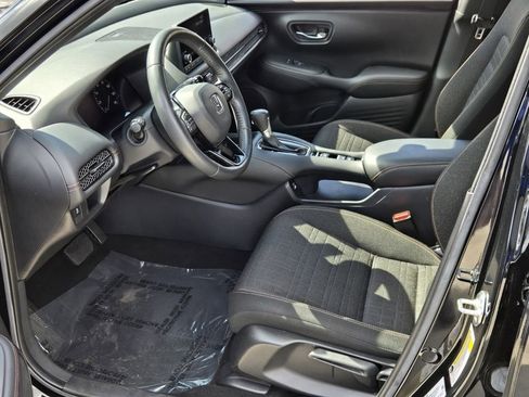 Certified 2023 Honda HR-V Sport image 10