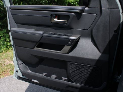 New 2026 Toyota Sequoia Platinum w/ TRD Off-Road Package AWD/4WD image 11