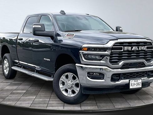 Used 2026 RAM 2500 Big Horn AWD/4WD image 36
