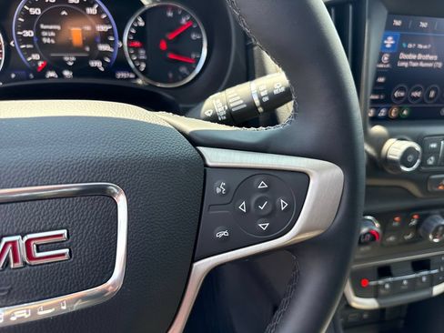 Certified 2024 GMC Terrain Denali w/ Denali Premium Package AWD/4WD image 17
