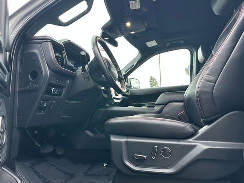 Used 2024 Ford Expedition Max Limited image 10