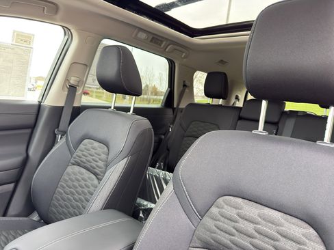 New 2026 Nissan Pathfinder SV AWD/4WD image 27