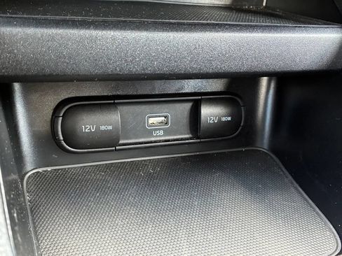 Used 2022 Kia Forte LXS w/ LXS Technology Package FWD image 30