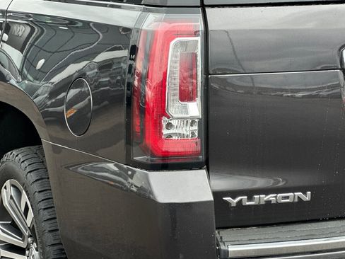 Used 2018 GMC Yukon Denali w/ Open Road Package image 27