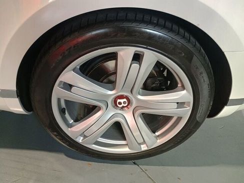 Used 2013 Bentley Continental GT w/ Color Specification Pkg image 31