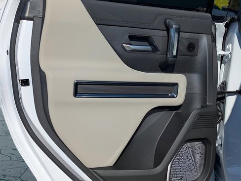 New 2026 GMC Hummer EV 4x4 Crew Cab image 13