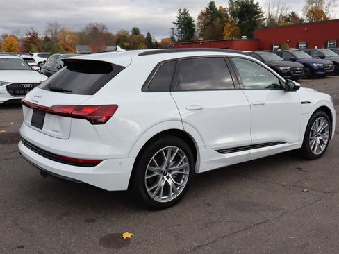 Used 2021 Audi e-tron Prestige w/ Prestige Package image 5