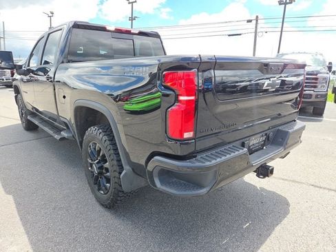 Used 2025 Chevrolet Silverado 2500 LT w/ Trail Boss Package AWD/4WD image 4