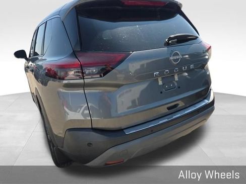 Used 2023 Nissan Rogue S FWD image 6