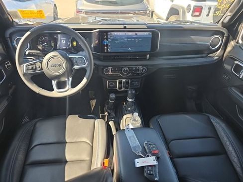 Used 2024 Jeep Wrangler High Altitude image 2