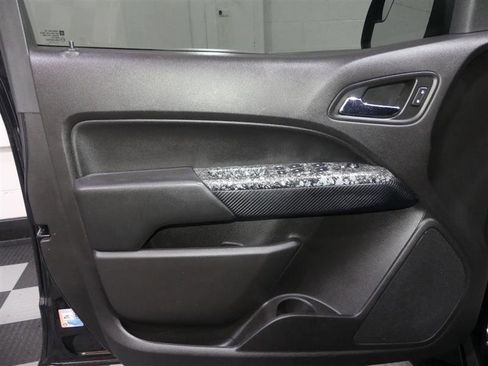Used 2016 Chevrolet Colorado LT w/ LT Convenience Package AWD/4WD image 15