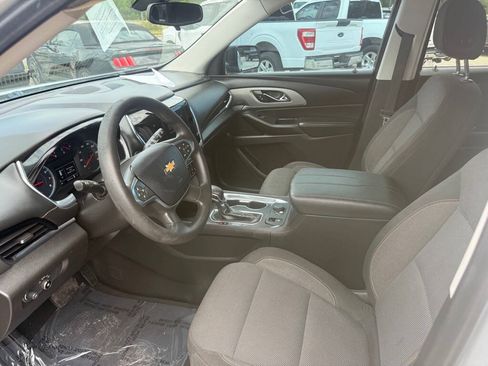 Used 2021 Chevrolet Traverse LS FWD image 7