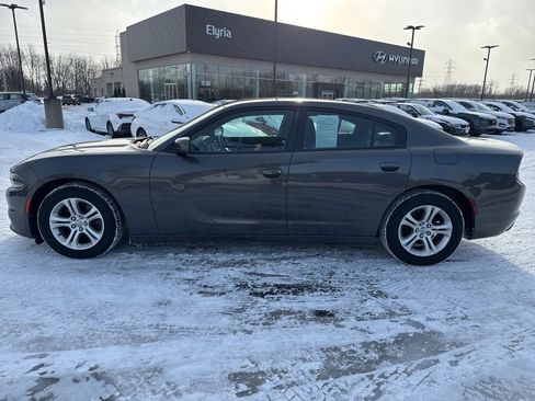 Used 2019 Dodge Charger SXT w/ Leather Interior Group image 8