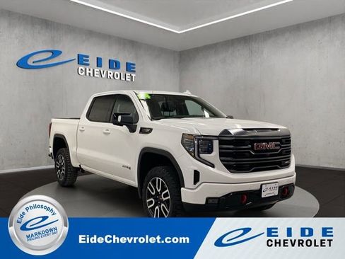 Used 2024 GMC Sierra 1500 AT4 w/ AT4 Preferred Package image 1