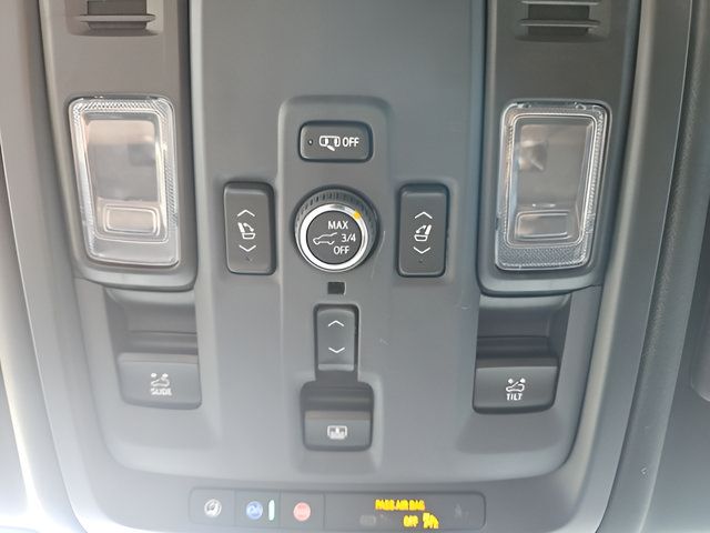 Used 2025 GMC Yukon XL Denali Ultimate AWD/4WD image 20